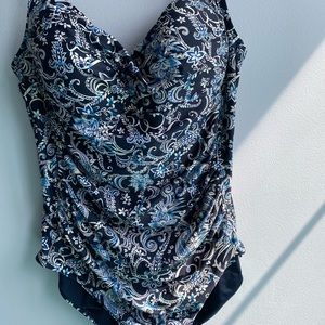 Slimming one piece by NipTuck